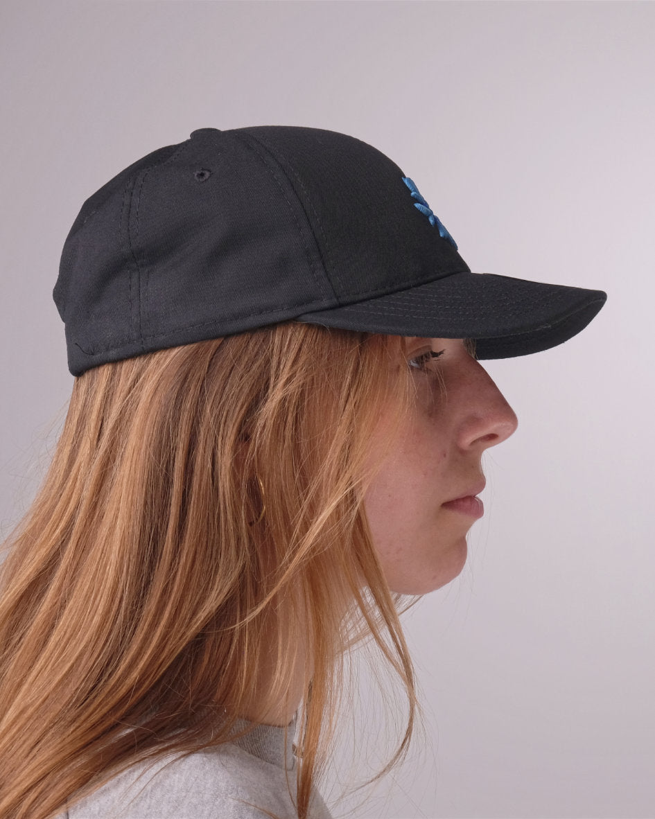 Casquette noire à base de bleuet de l'Allemagne